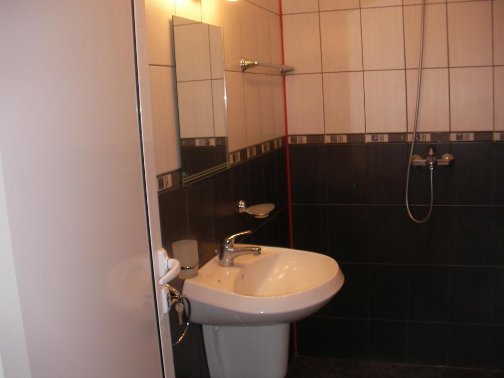 Adonai Apartments Misivri Dış mekan fotoğraf